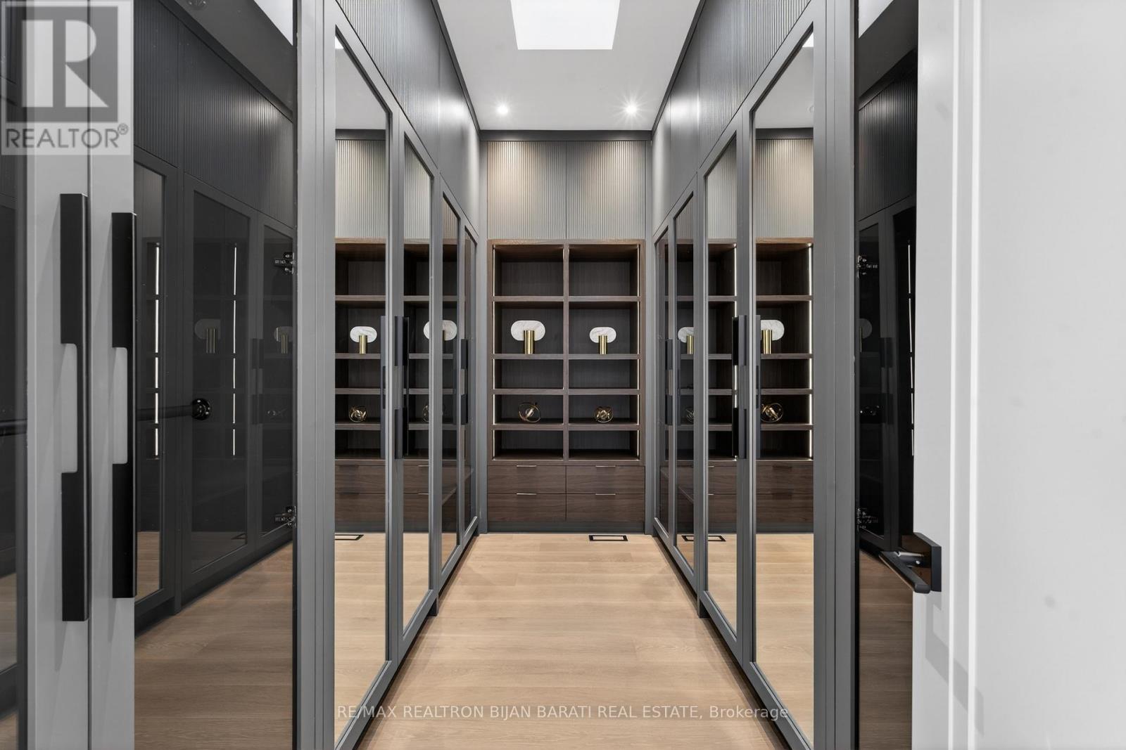 70 Abitibi Avenue, Toronto, Ontario  M2M 2V4 - Photo 34 - C12811224