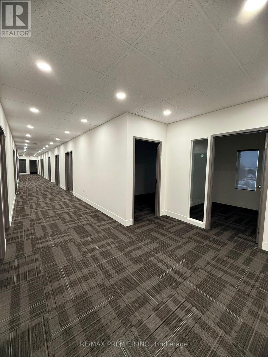 302-15 - 3390 South Service Road, Burlington, Ontario  L7N 3J5 - Photo 5 - W12807852