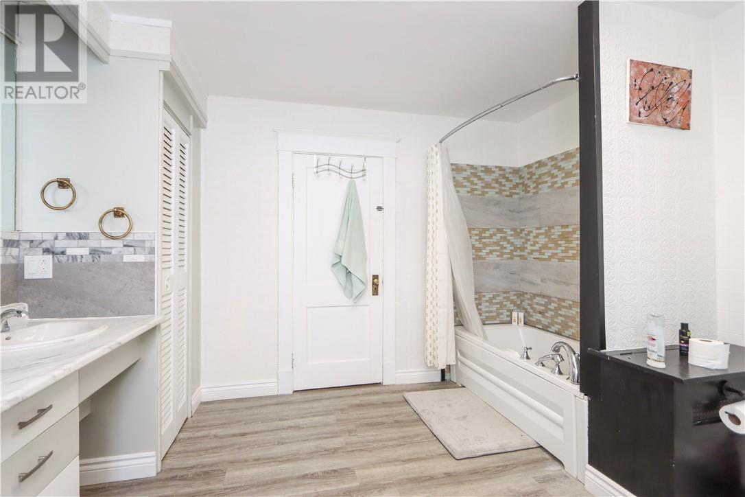 14 Domenico Street, Copper Cliff, Ontario  P0M 1N0 - Photo 37 - 2126525