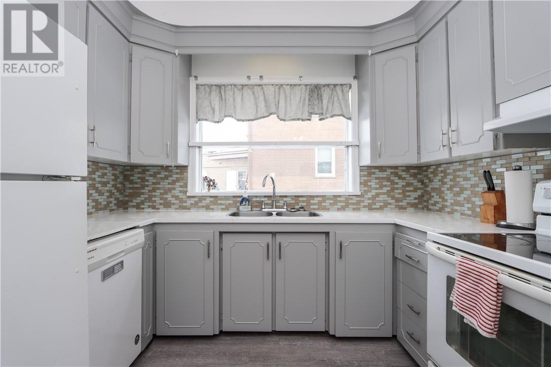 14 Domenico Street, Copper Cliff, Ontario  P0M 1N0 - Photo 5 - 2126525