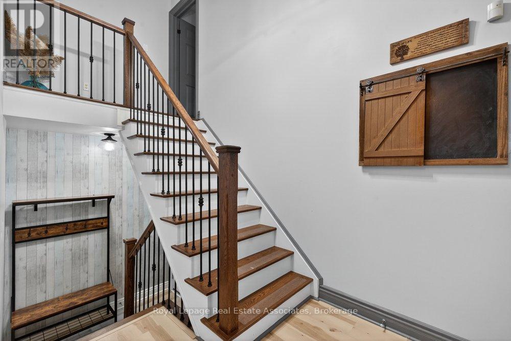 84 Loon Avenue, Barrie (Painswick South), Ontario  L4N 8V9 - Photo 28 - S12811260