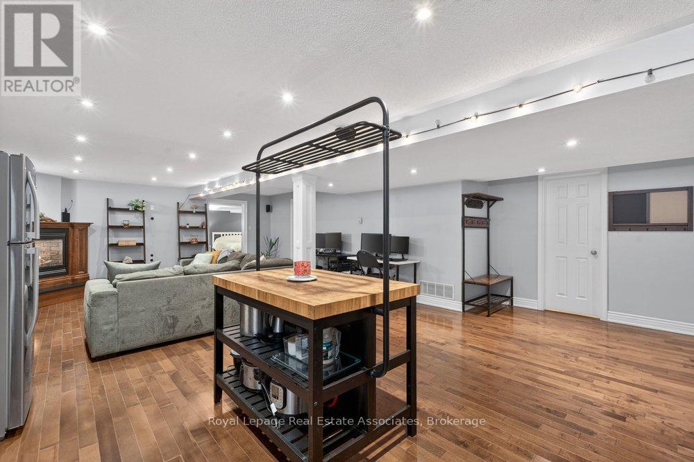 84 Loon Avenue, Barrie (Painswick South), Ontario  L4N 8V9 - Photo 36 - S12811260