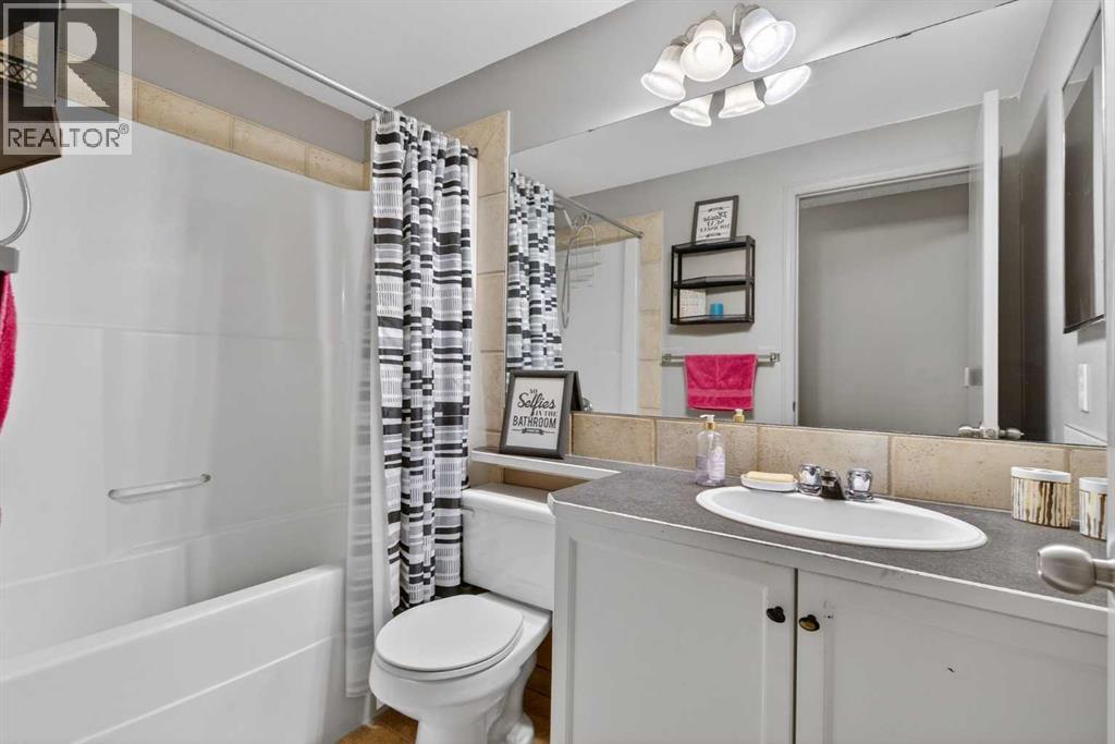 331 Prestwick Heights Se, Calgary, Alberta  T2Z 4H7 - Photo 16 - A2285767