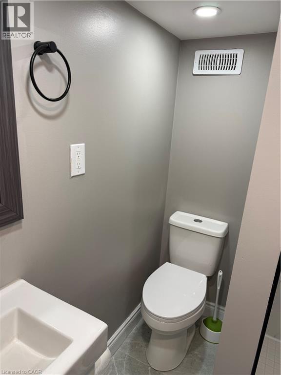 22 Graham Avenue N Unit# Lower, Hamilton, Ontario  L8H 4J7 - Photo 15 - 40806762