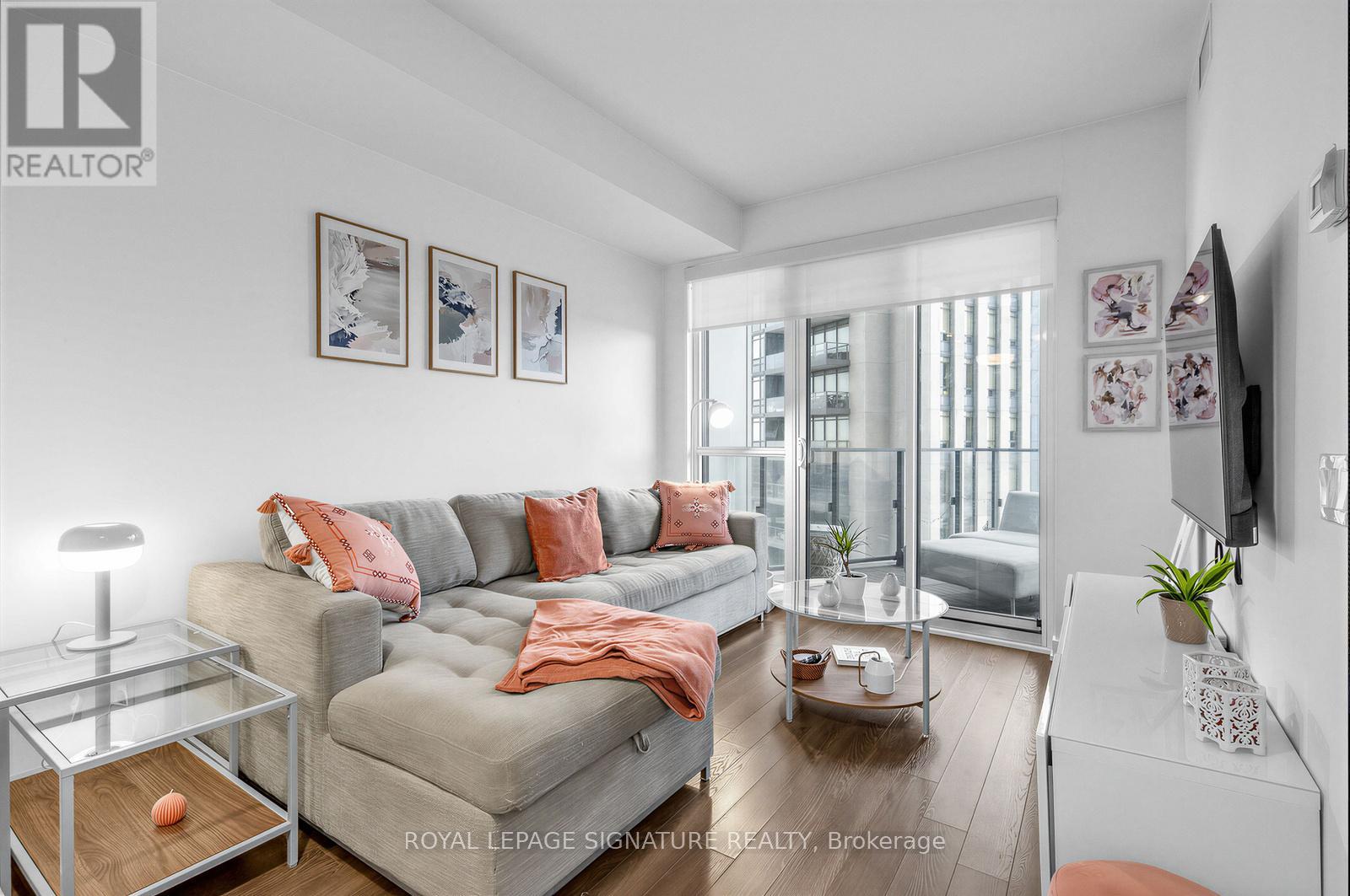 2706 - 10 Park Lawn Road, Toronto, Ontario  M8V 0H9 - Photo 8 - W12811298