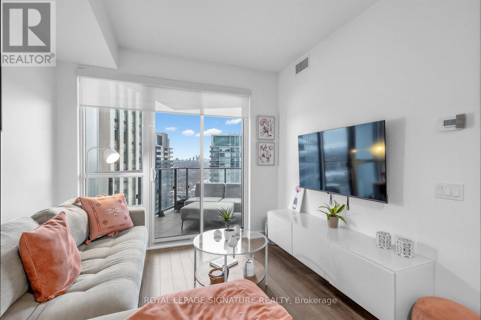 2706 - 10 Park Lawn Road, Toronto, Ontario  M8V 0H9 - Photo 9 - W12811298