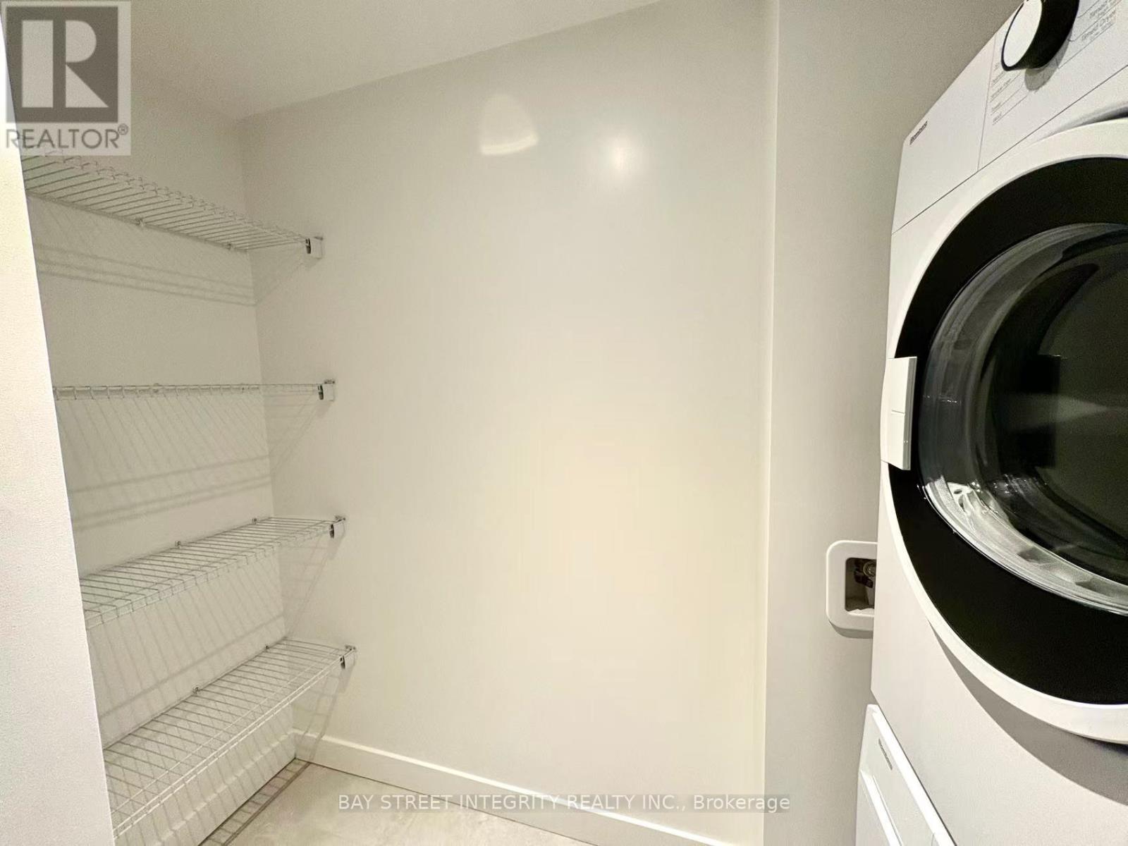 1005 - 448 Burnhamthorpe Road W, Mississauga, Ontario  L5B 0R4 - Photo 24 - W12811300