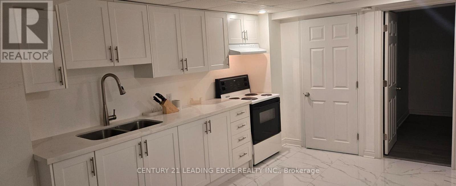 463 Commonwealth Circle, Mississauga, Ontario  L5B 3W2 - Photo 8 - W12811302