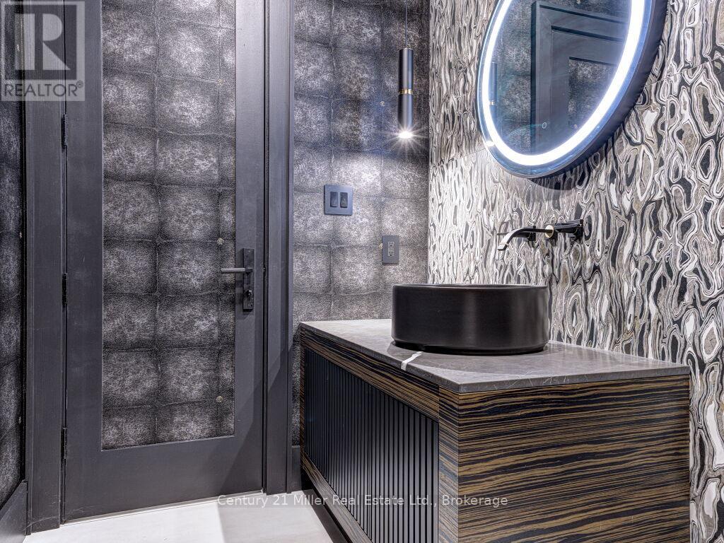 214 Jerseyville Road, Brantford, Ontario  N3T 5M1 - Photo 37 - X12811374