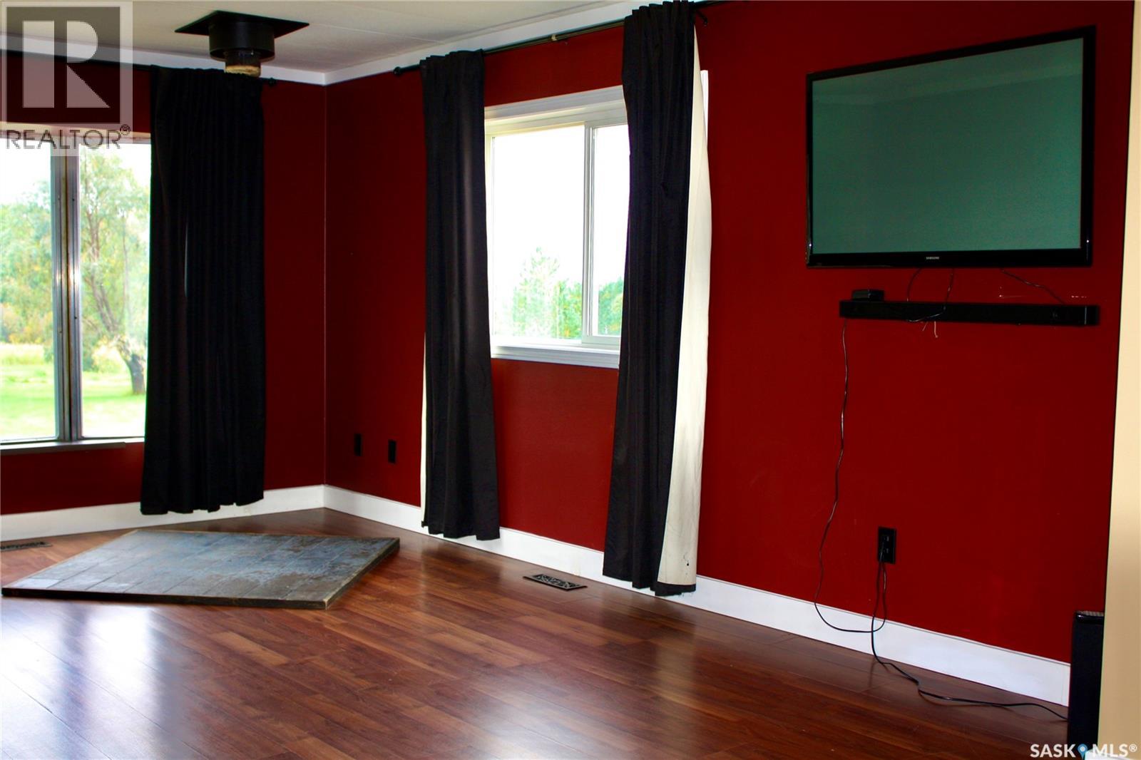 Warkentin Acreage, Blucher Rm No. 343, Saskatchewan  S0K 0Y0 - Photo 8 - SK028989