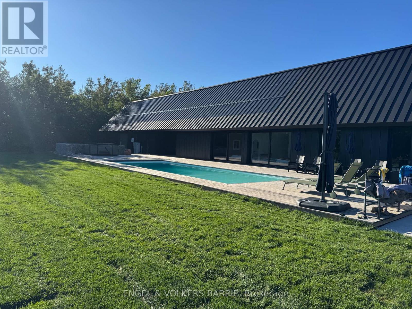 129 Maple Lane, Blue Mountains, Ontario  N0H 2E0 - Photo 4 - X12811212