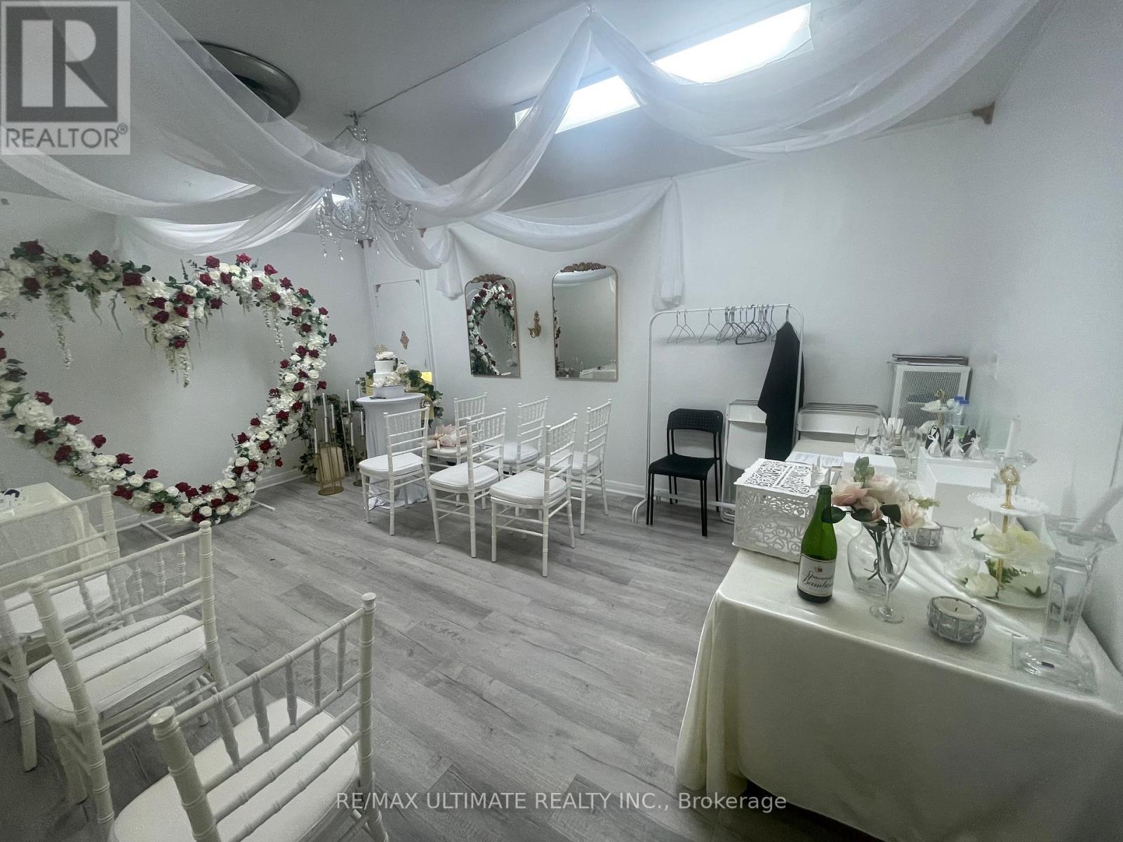 203 - 1268 St Clair Avenue W, Toronto, Ontario  M6E 1B9 - Photo 3 - W12798342