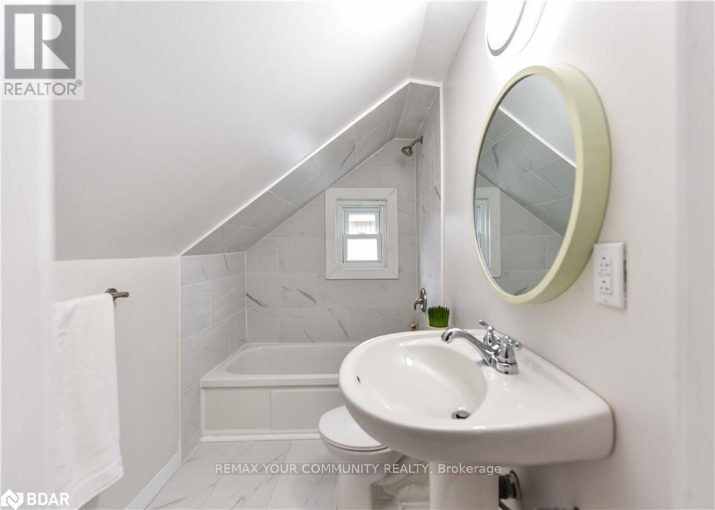 17 Champlain Street, Orillia, Ontario  L3V 2G6 - Photo 25 - S12811078