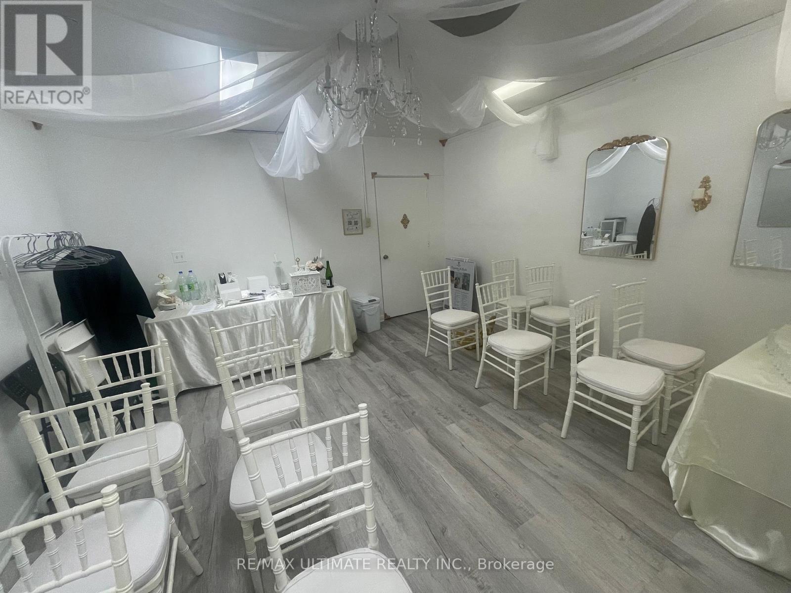 203 - 1268 St Clair Avenue W, Toronto, Ontario  M6E 1B9 - Photo 4 - W12798342