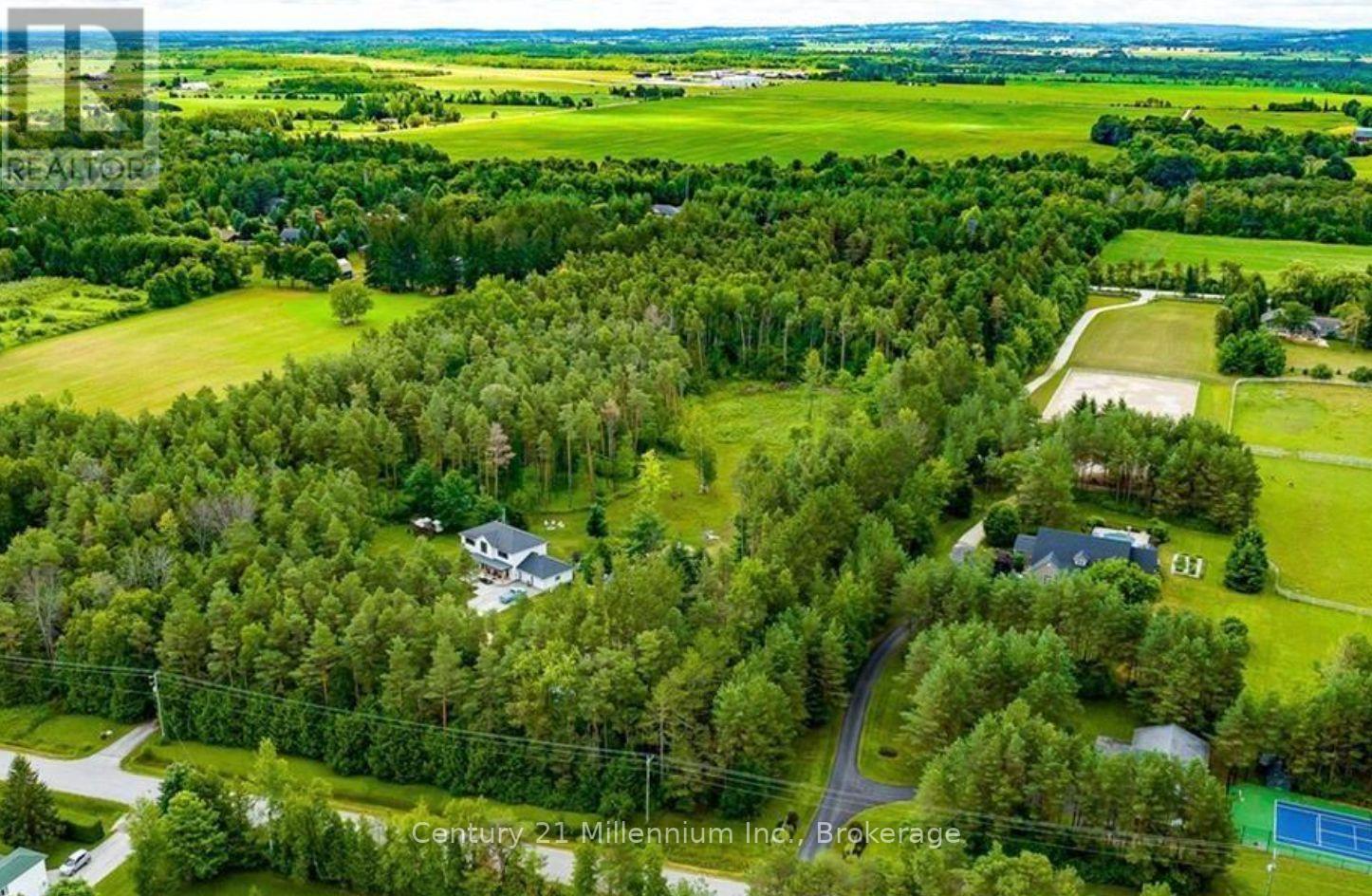 7169 36/37 Nottawasaga Side Road E, Clearview, Ontario L9Y 3Z1 - Photo 2 - S12811480