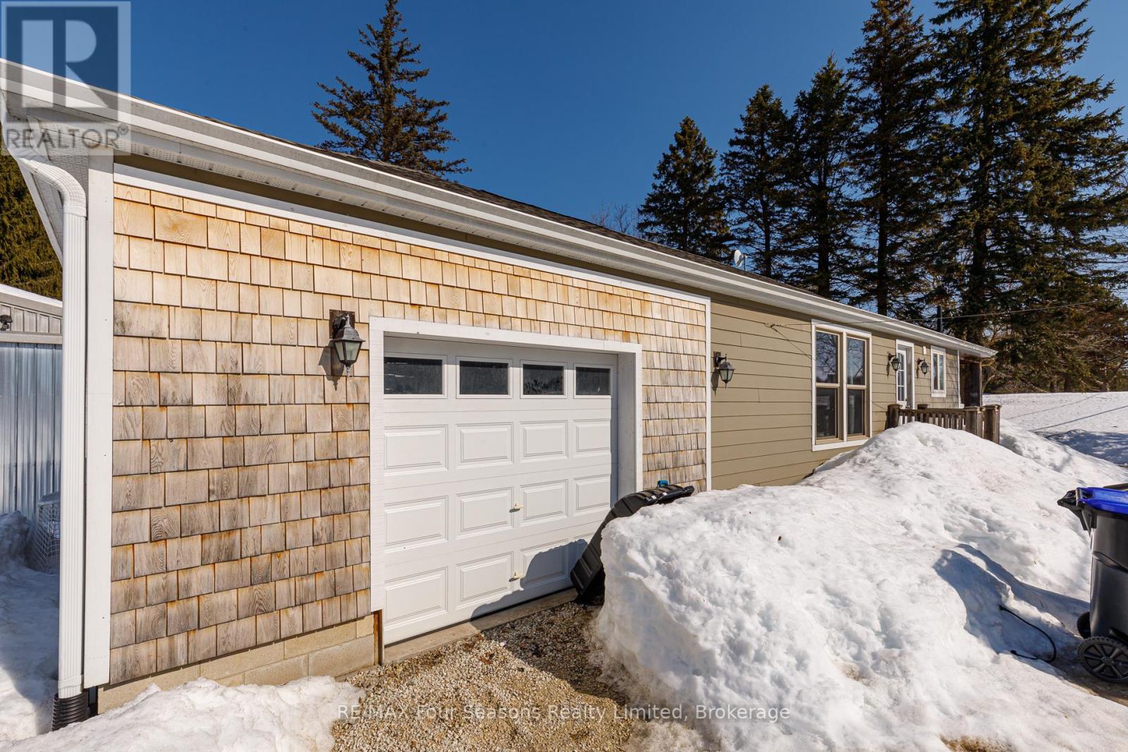 1046 County 124 Road N, Clearview, Ontario  N0C 1M0 - Photo 4 - S12811498