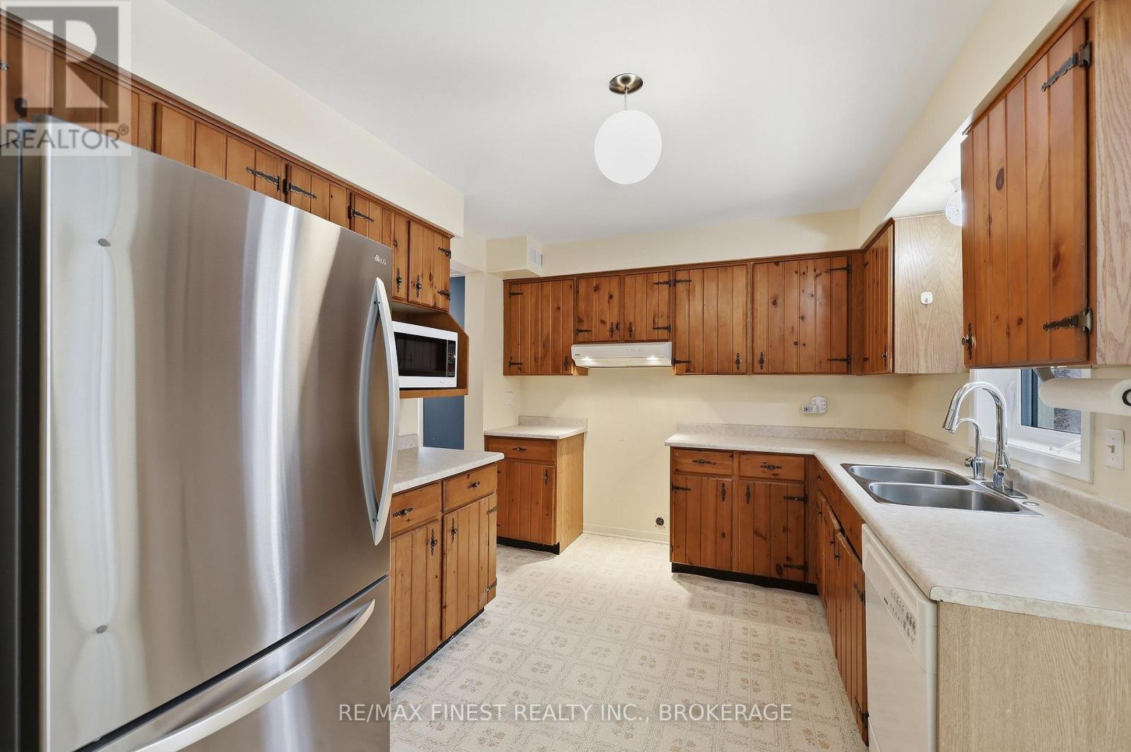 572 River Ridge Drive, Kingston (City North Of 401), Ontario  K0H 1S0 - Photo 16 - X12811450