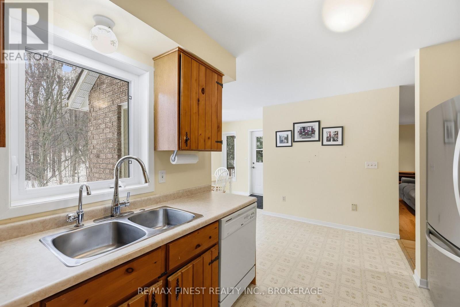 572 River Ridge Drive, Kingston (City North Of 401), Ontario  K0H 1S0 - Photo 18 - X12811450