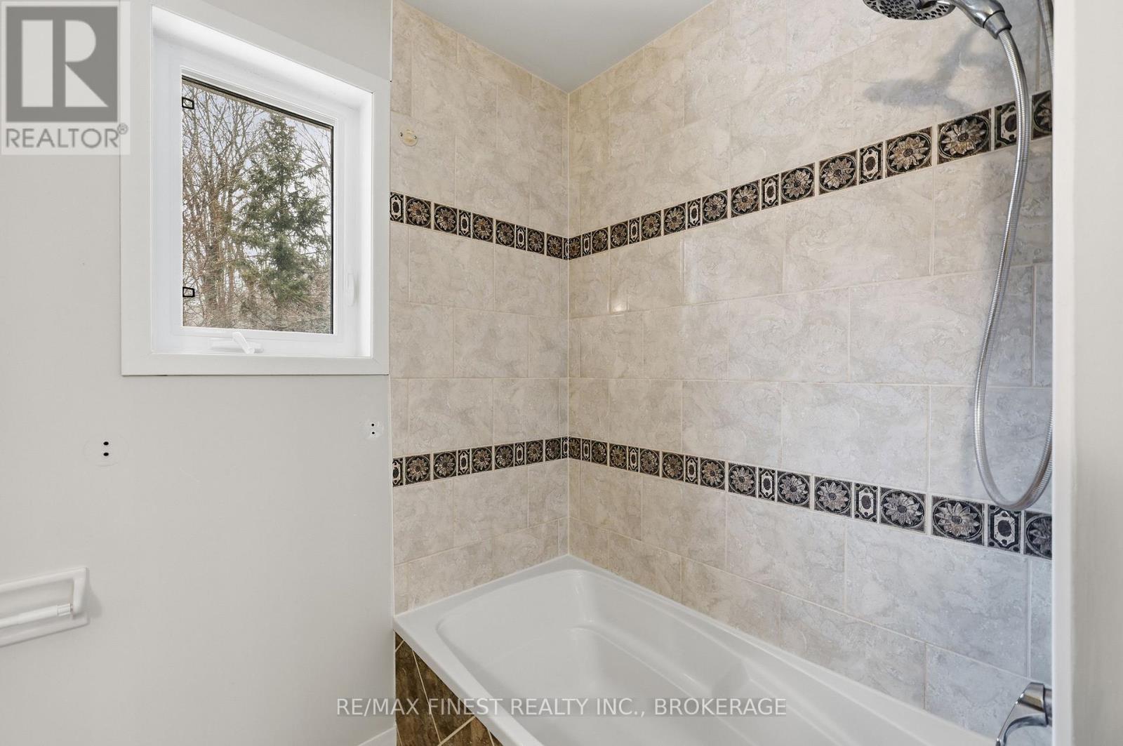 572 River Ridge Drive, Kingston (City North Of 401), Ontario  K0H 1S0 - Photo 35 - X12811450