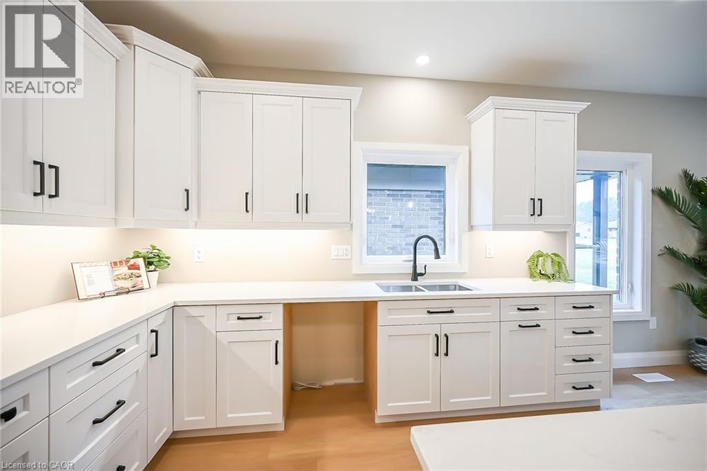 88 St Michaels Street, Delhi, Ontario  N4B 3C9 - Photo 10 - 40768459