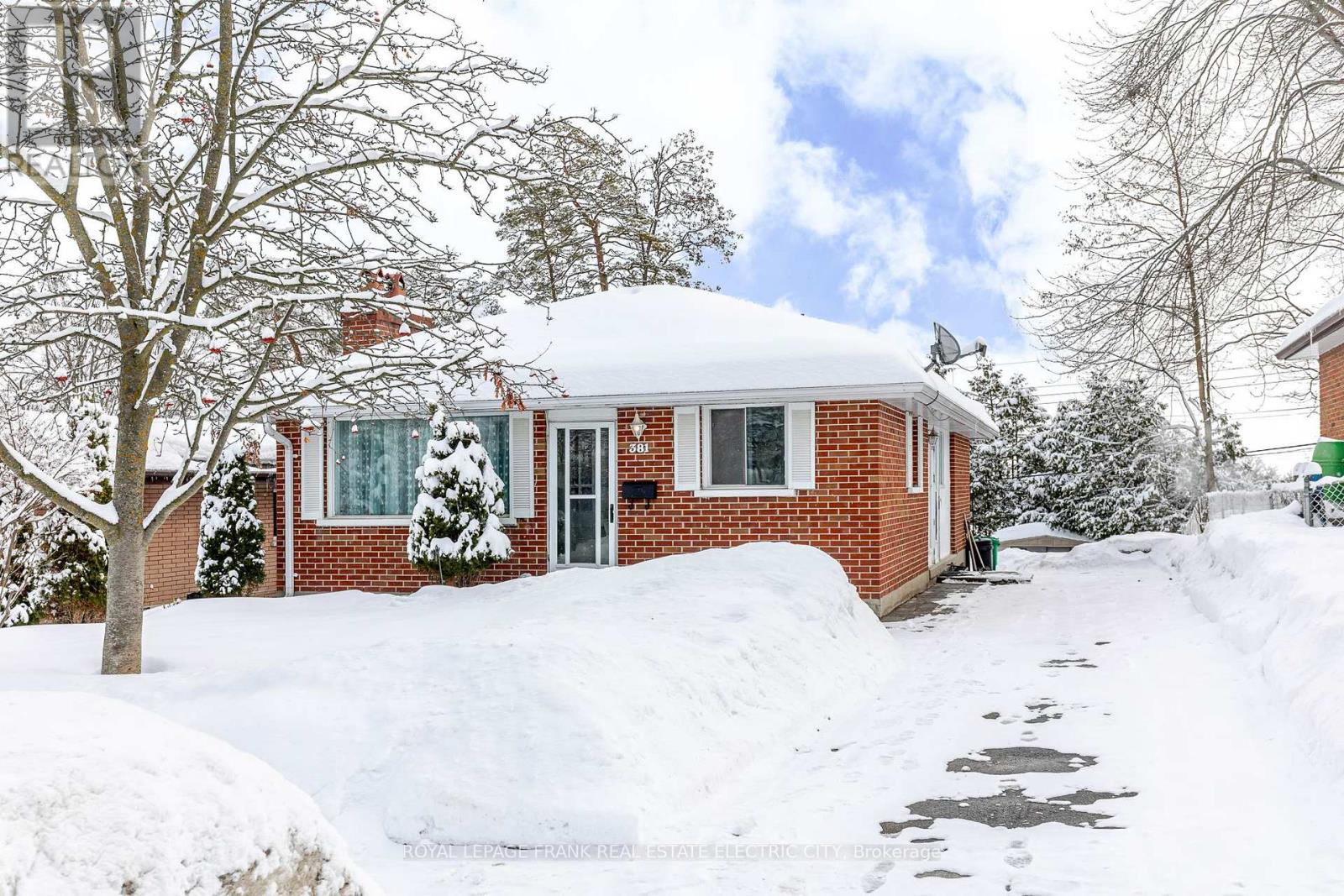 381 APPLEGROVE AVENUE, Peterborough, Ontario