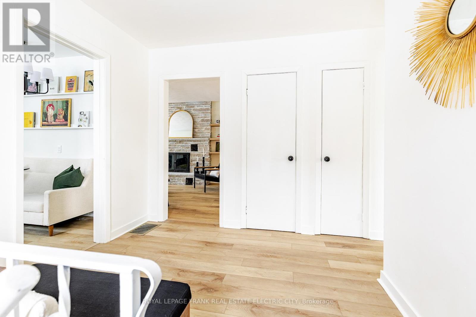 381 Applegrove Avenue, Peterborough, Ontario K9H 5L4 - Photo 14 - X12811558