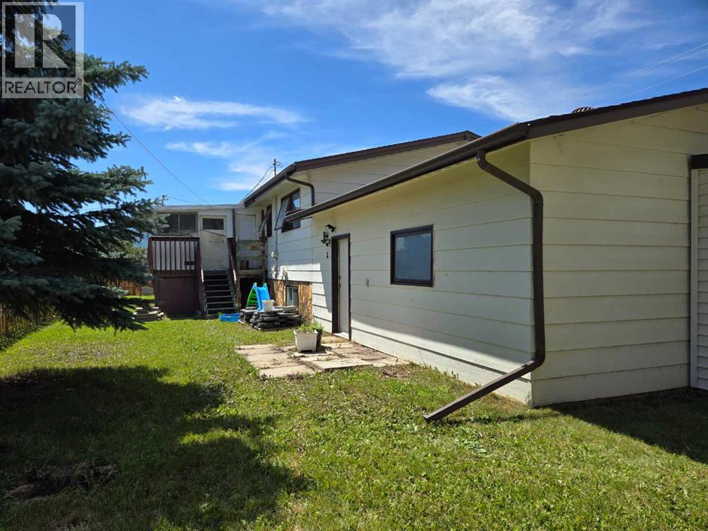 3002 225 Street, Bellevue, Alberta  T0K 0C0 - Photo 27 - A2264792
