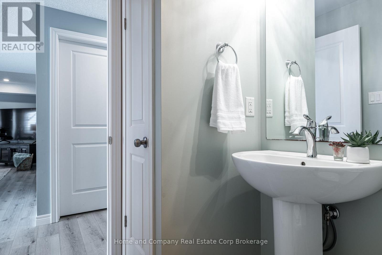 81 Thomas Street Street, Stratford, Ontario  N5A 0B9 - Photo 34 - X12811324