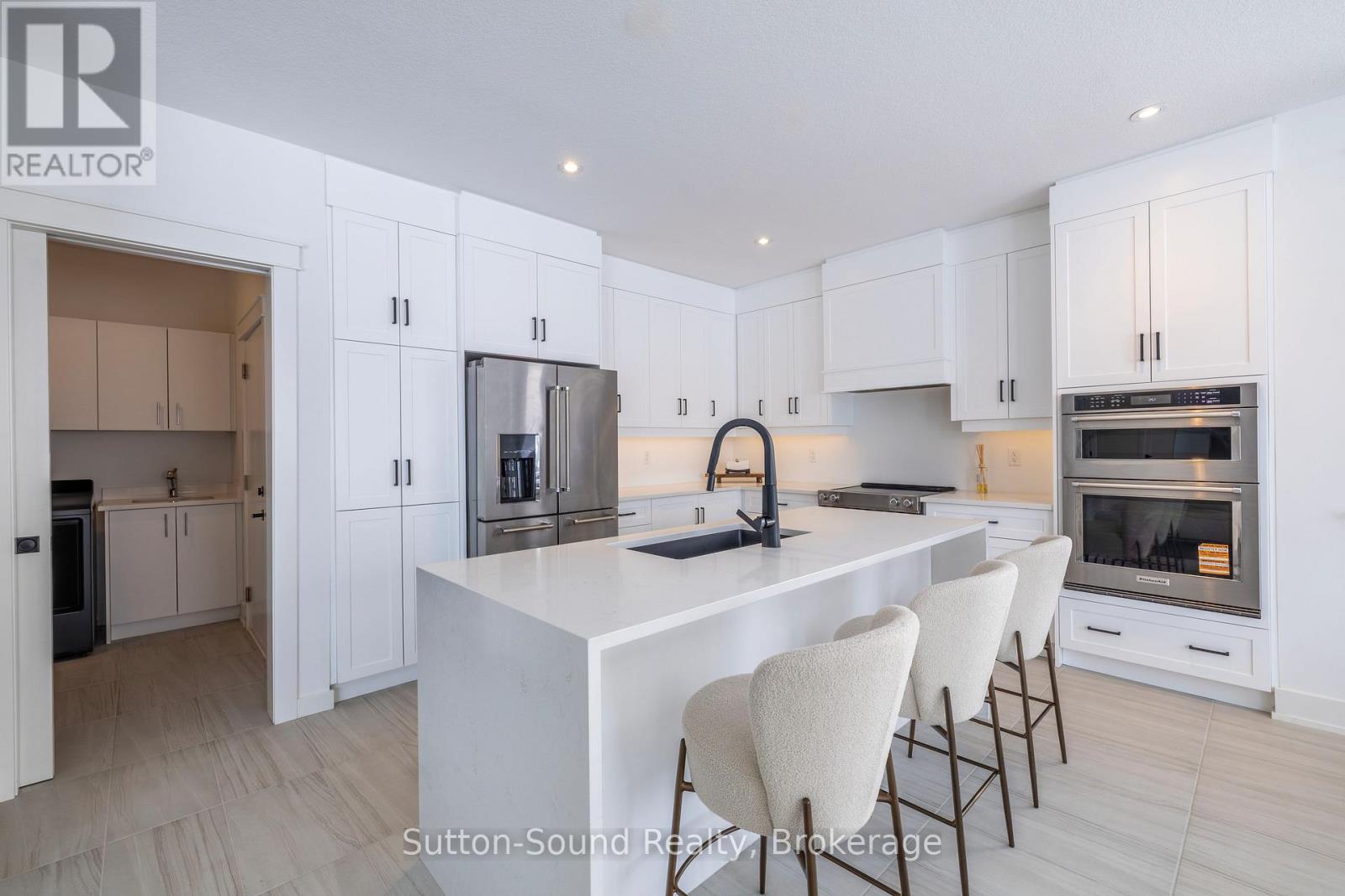 116 Laurens Lane, Georgian Bluffs, Ontario  N0H 1S0 - Photo 11 - X12811350