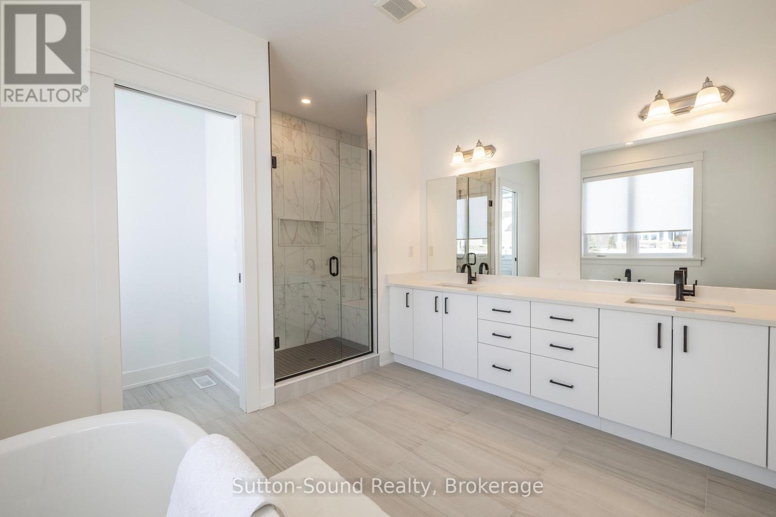 116 Laurens Lane, Georgian Bluffs, Ontario  N0H 1S0 - Photo 20 - X12811350