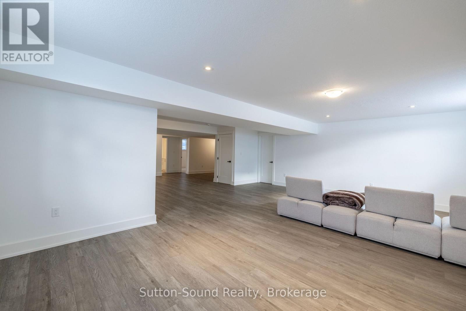 116 Laurens Lane, Georgian Bluffs, Ontario  N0H 1S0 - Photo 29 - X12811350