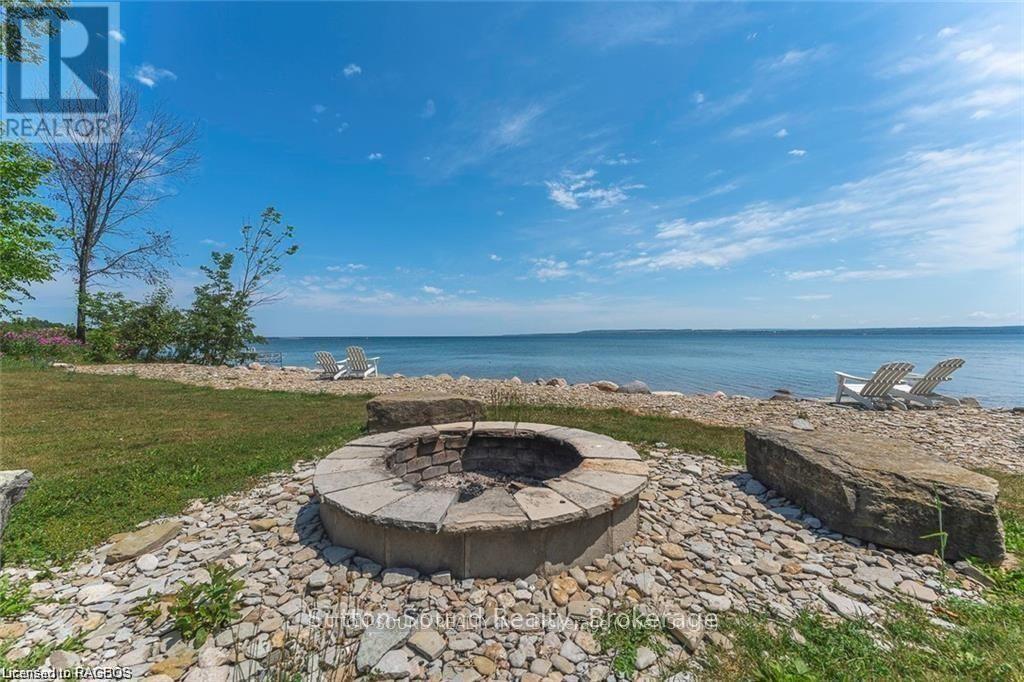 116 Laurens Lane, Georgian Bluffs, Ontario  N0H 1S0 - Photo 46 - X12811350