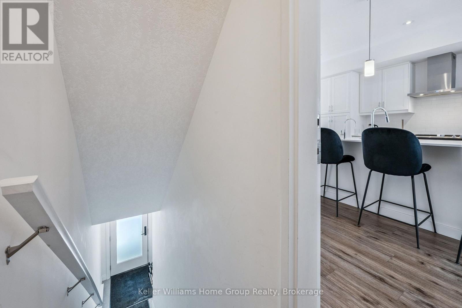 4 Duggan Lane, Guelph (Clairfields/hanlon Business Park), Ontario  N1L 1E1 - Photo 5 - X12811366