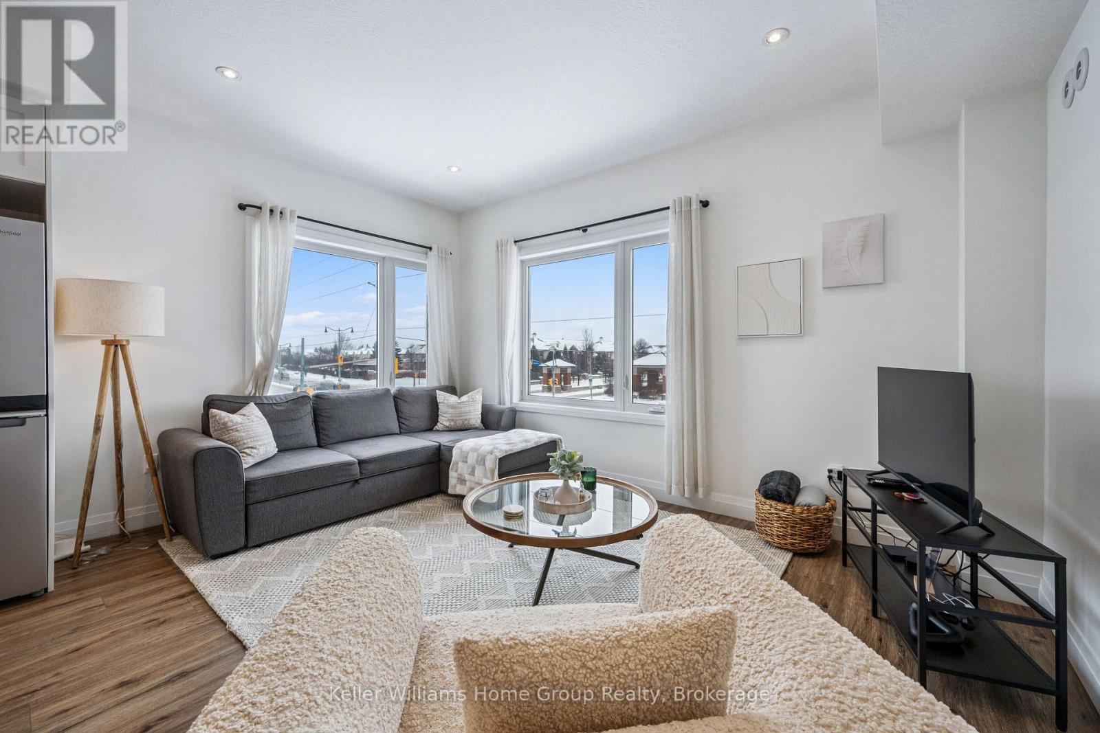 4 Duggan Lane, Guelph (Clairfields/hanlon Business Park), Ontario  N1L 1E1 - Photo 9 - X12811366