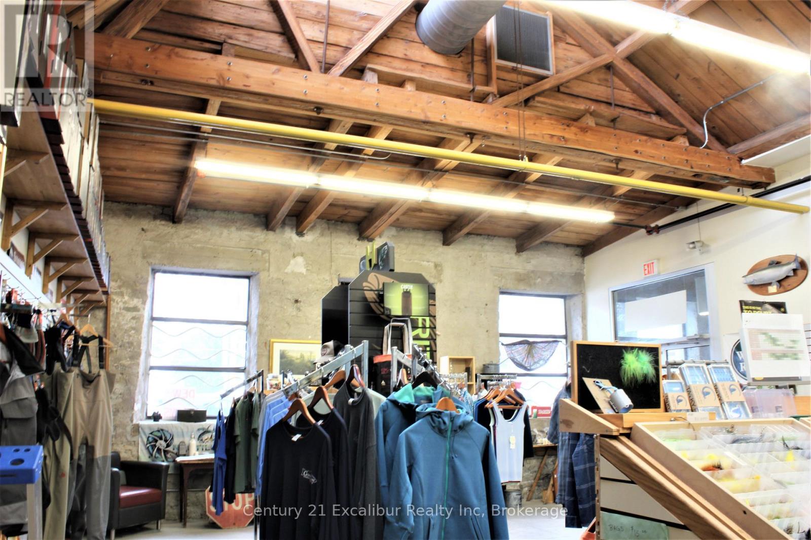 6 - 105 Queen Street W, Centre Wellington, Ontario  N1M 2L3 - Photo 6 - X12811384