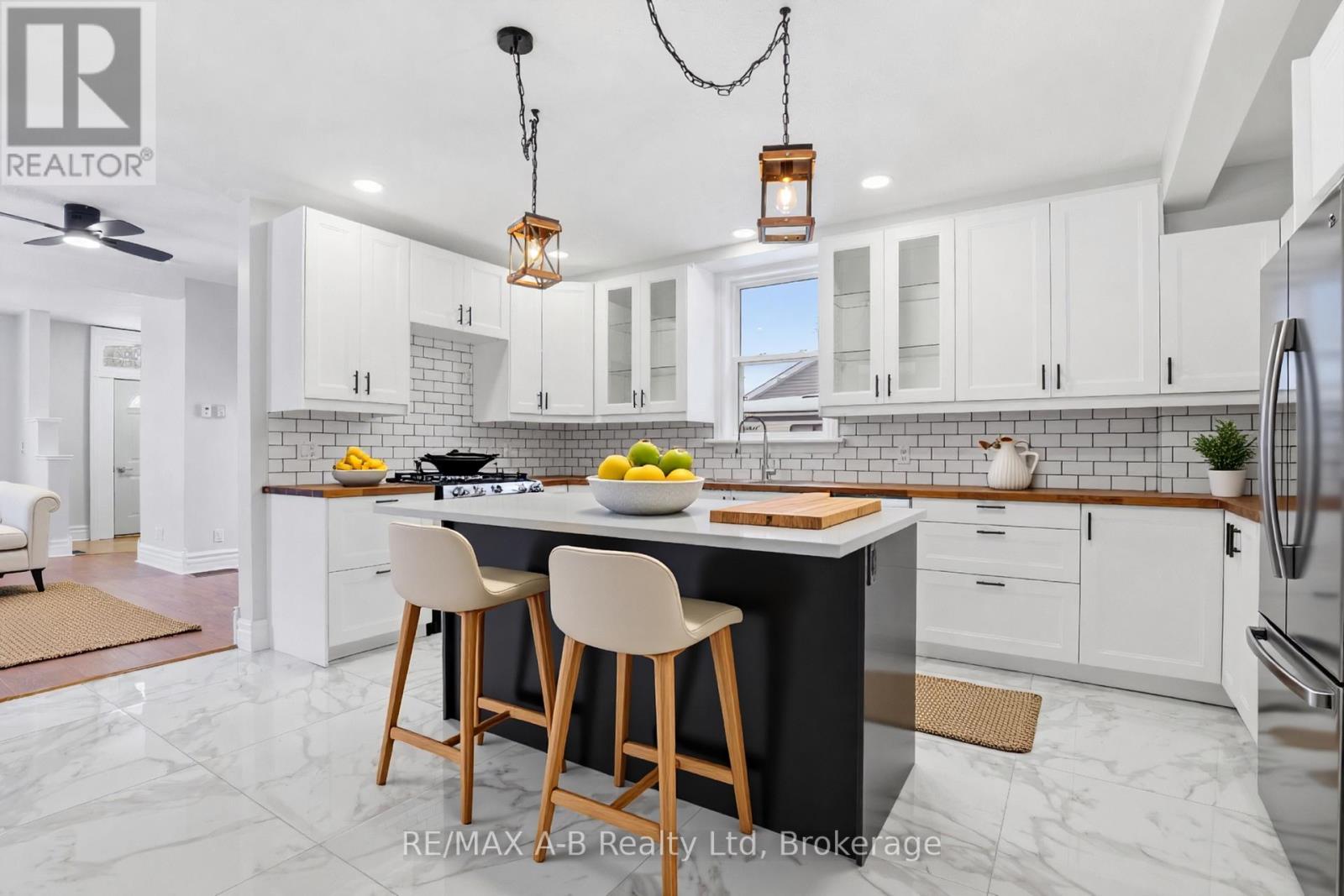 307 Nelson Street, Stratford, Ontario  N5A 2K5 - Photo 11 - X12811596