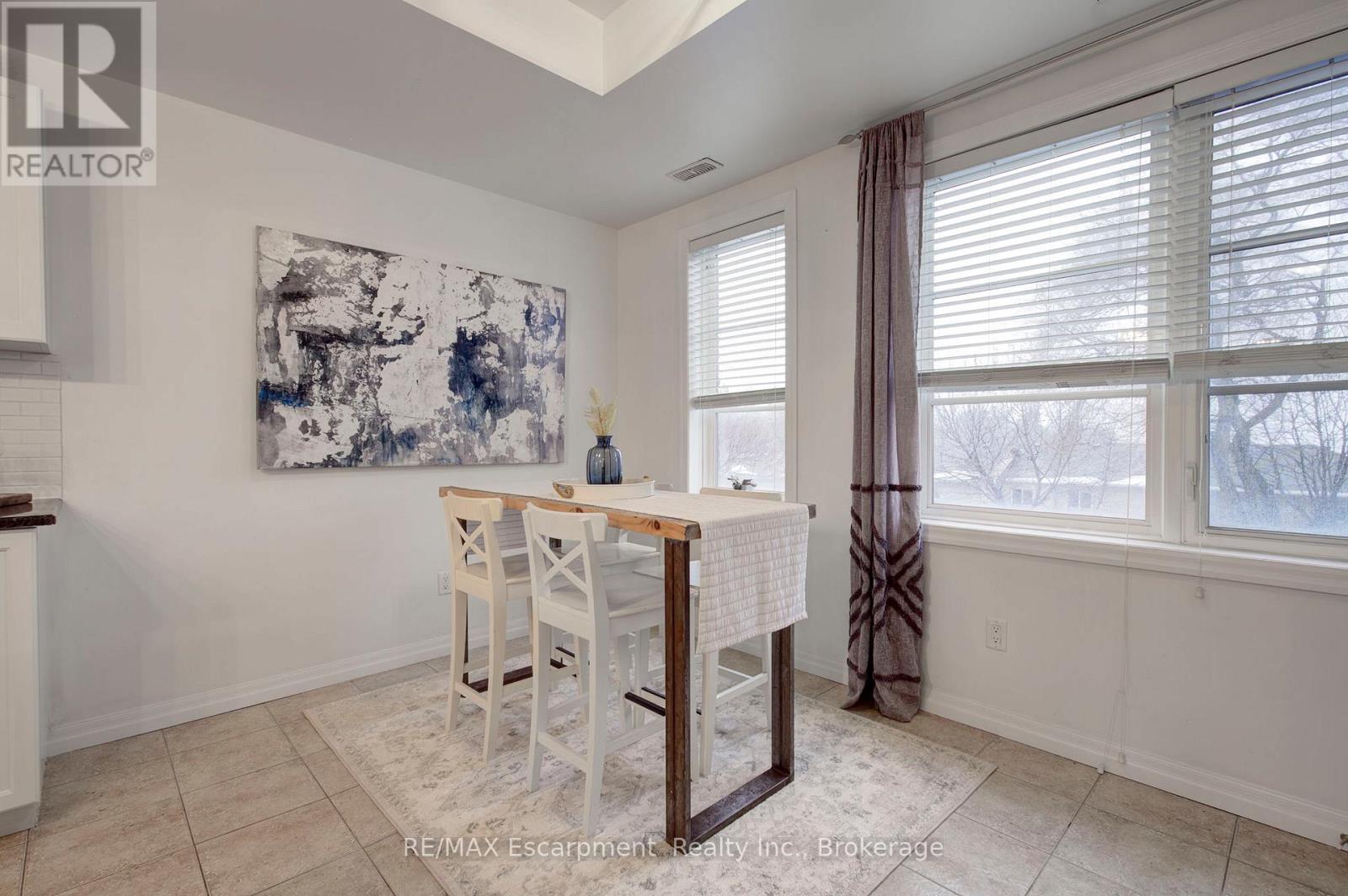 46 - 70 Plains Road W, Burlington, Ontario  L7T 1E8 - Photo 14 - W12811560