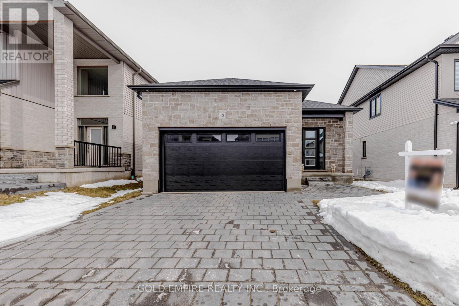 18 - 7966 Fallon Drive, Lucan Biddulph, Ontario  N0M 1V0 - Photo 2 - X12811332