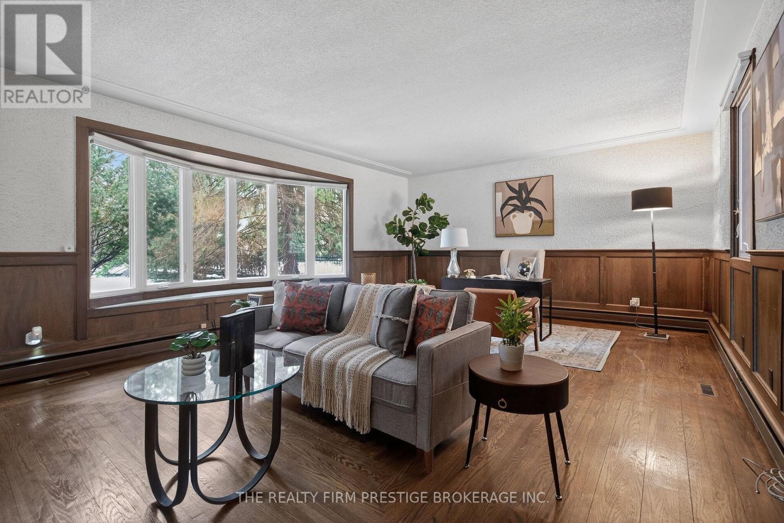 1597 Ryersie Road, London North, Ontario  N6G 2S2 - Photo 12 - X12811334