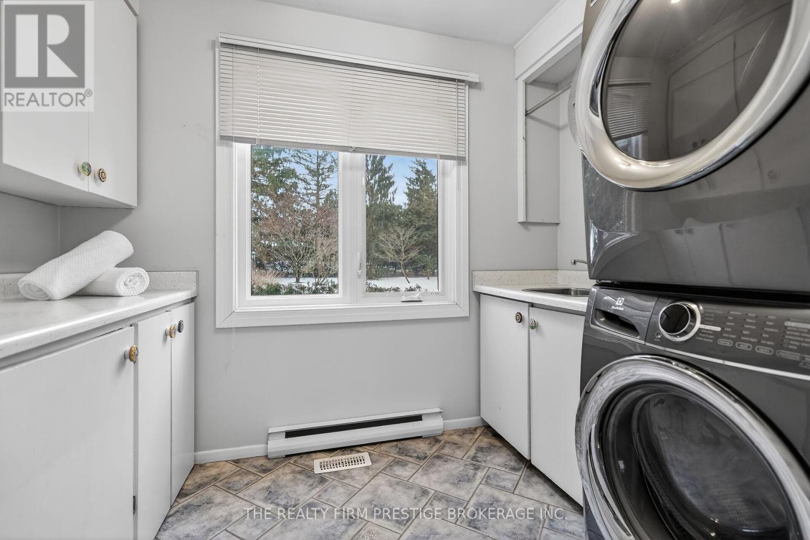 1597 Ryersie Road, London North, Ontario  N6G 2S2 - Photo 28 - X12811334