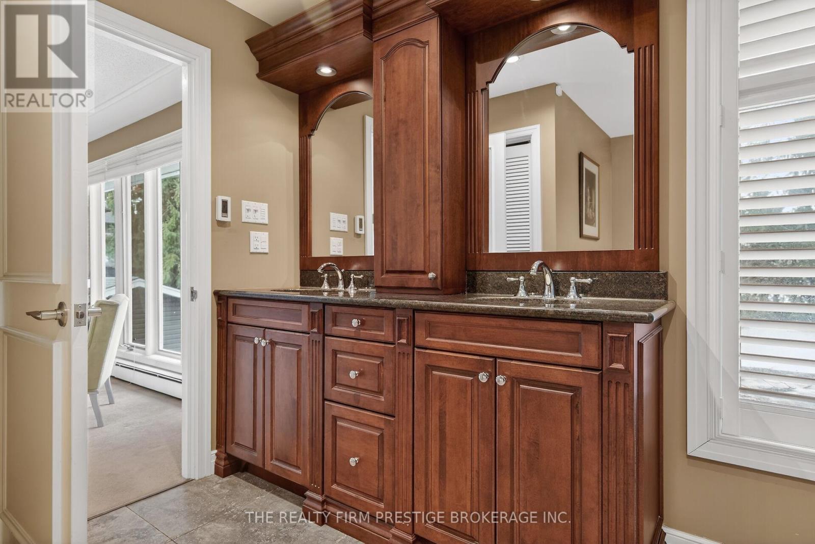 1597 Ryersie Road, London North, Ontario  N6G 2S2 - Photo 33 - X12811334