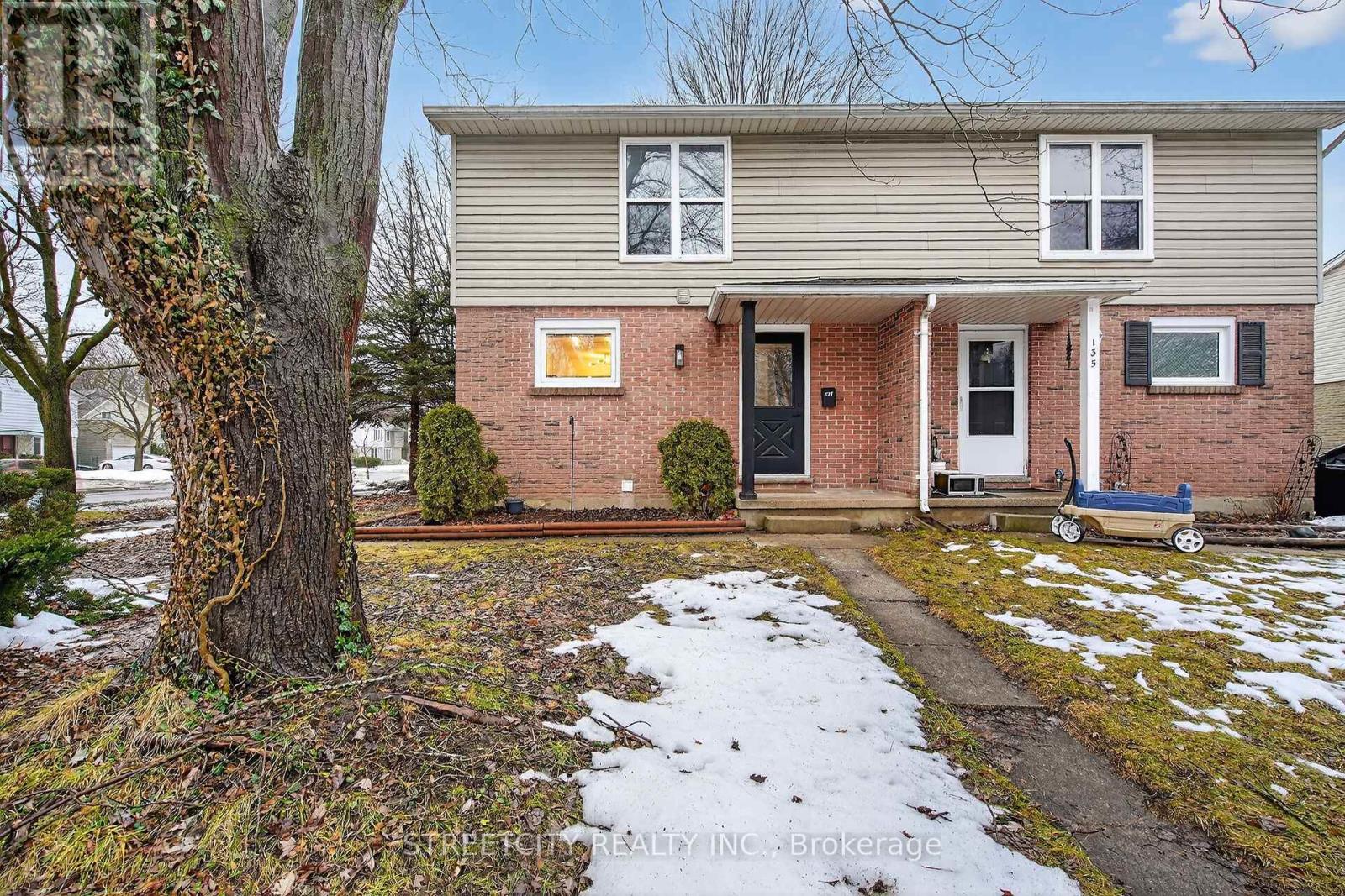 137 Monmore Road, London North, Ontario  N6G 2W7 - Photo 1 - X12811408