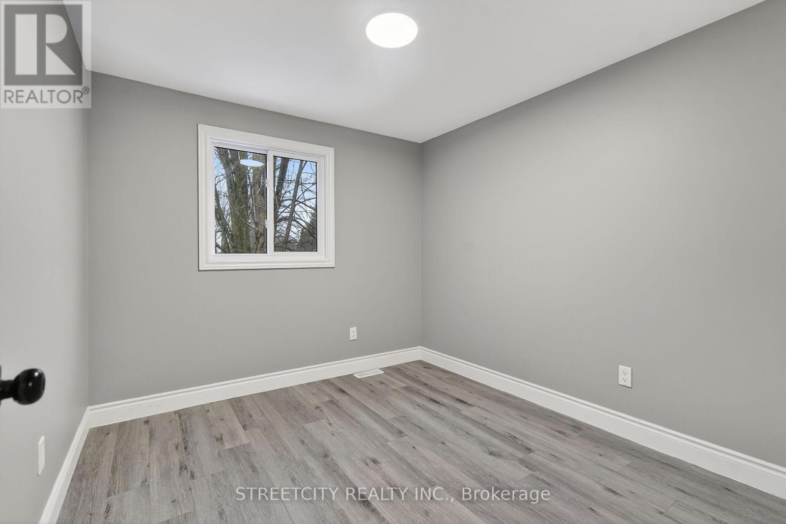 137 Monmore Road, London North, Ontario  N6G 2W7 - Photo 17 - X12811408