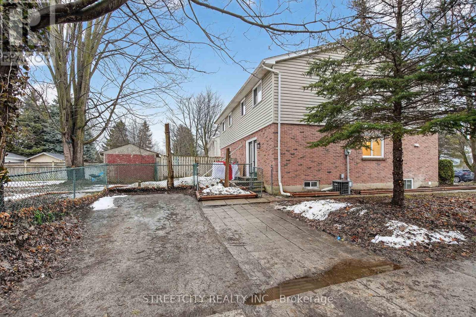 137 Monmore Road, London North, Ontario  N6G 2W7 - Photo 31 - X12811418