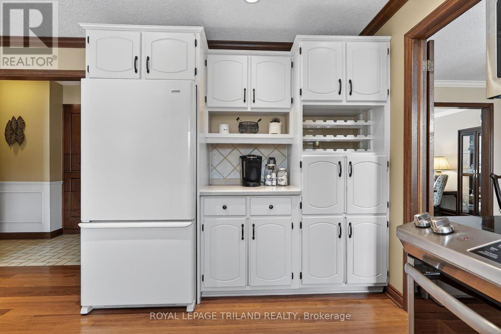 126 Somerset Road, London South, Ontario  N6K 3M8 - Photo 14 - X12811582