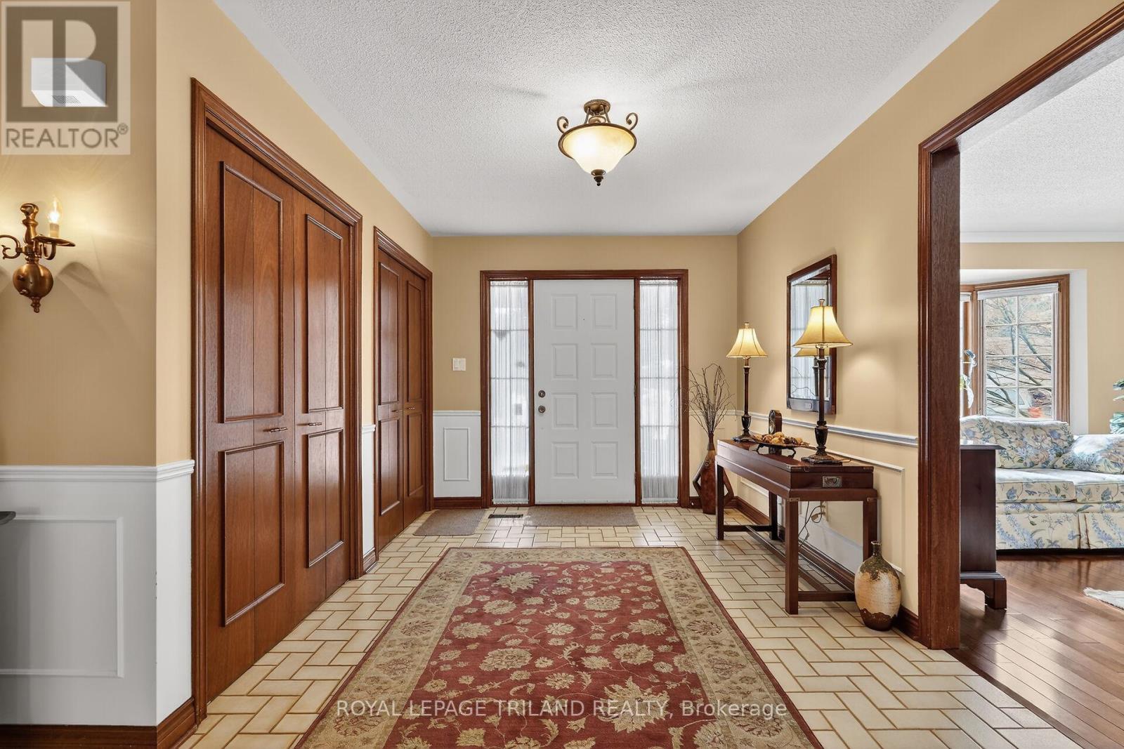 126 Somerset Road, London South, Ontario  N6K 3M8 - Photo 6 - X12811582