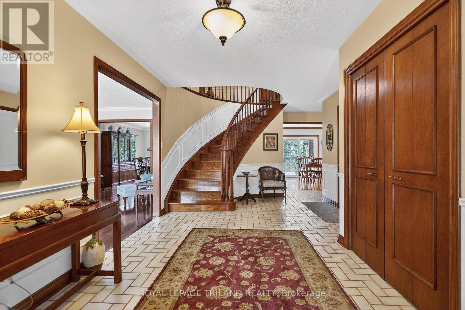 126 Somerset Road, London South, Ontario  N6K 3M8 - Photo 7 - X12811582