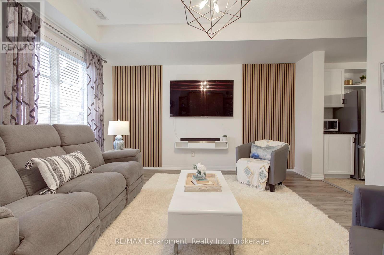 46 - 70 Plains Road W, Burlington, Ontario  L7T 1E8 - Photo 8 - W12811560