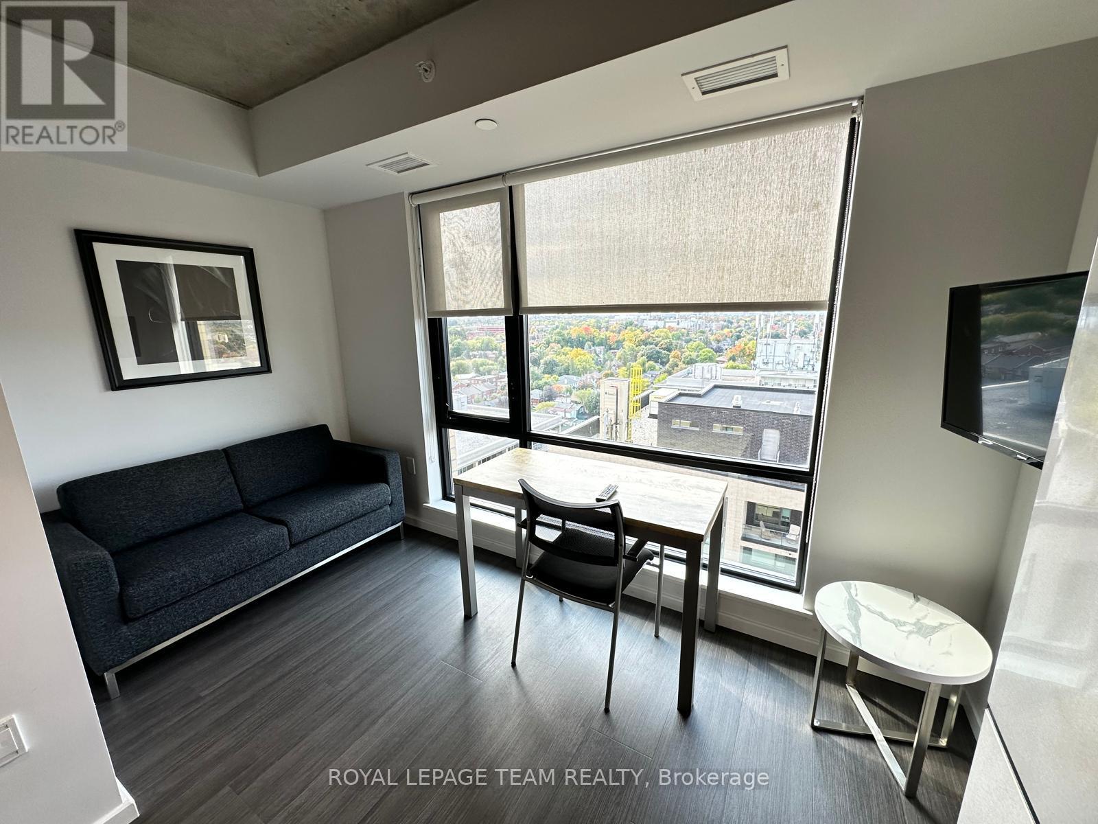 2201a - 105 Champagne Avenue S, Ottawa, Ontario  K1S 4P3 - Photo 8 - X12811388