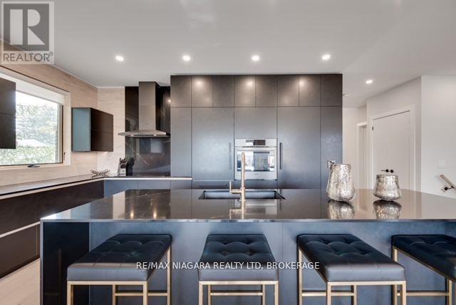 2795 Canadiana Court, Fort Erie, Ontario  L0S 1S0 - Photo 5 - X12811552